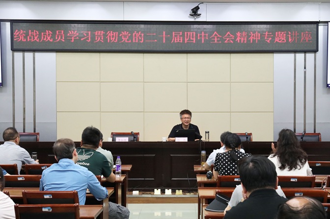 新闻照片.JPG